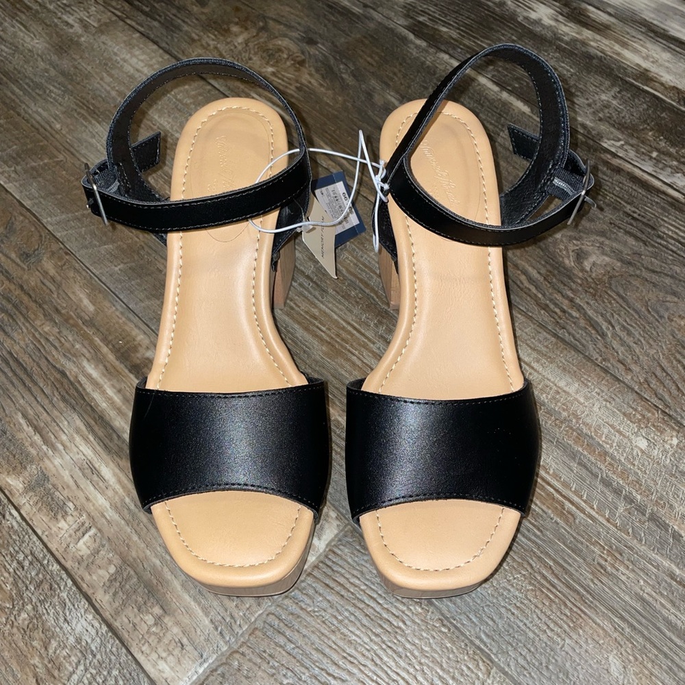 Vineyard Thread Women’s Shoes
